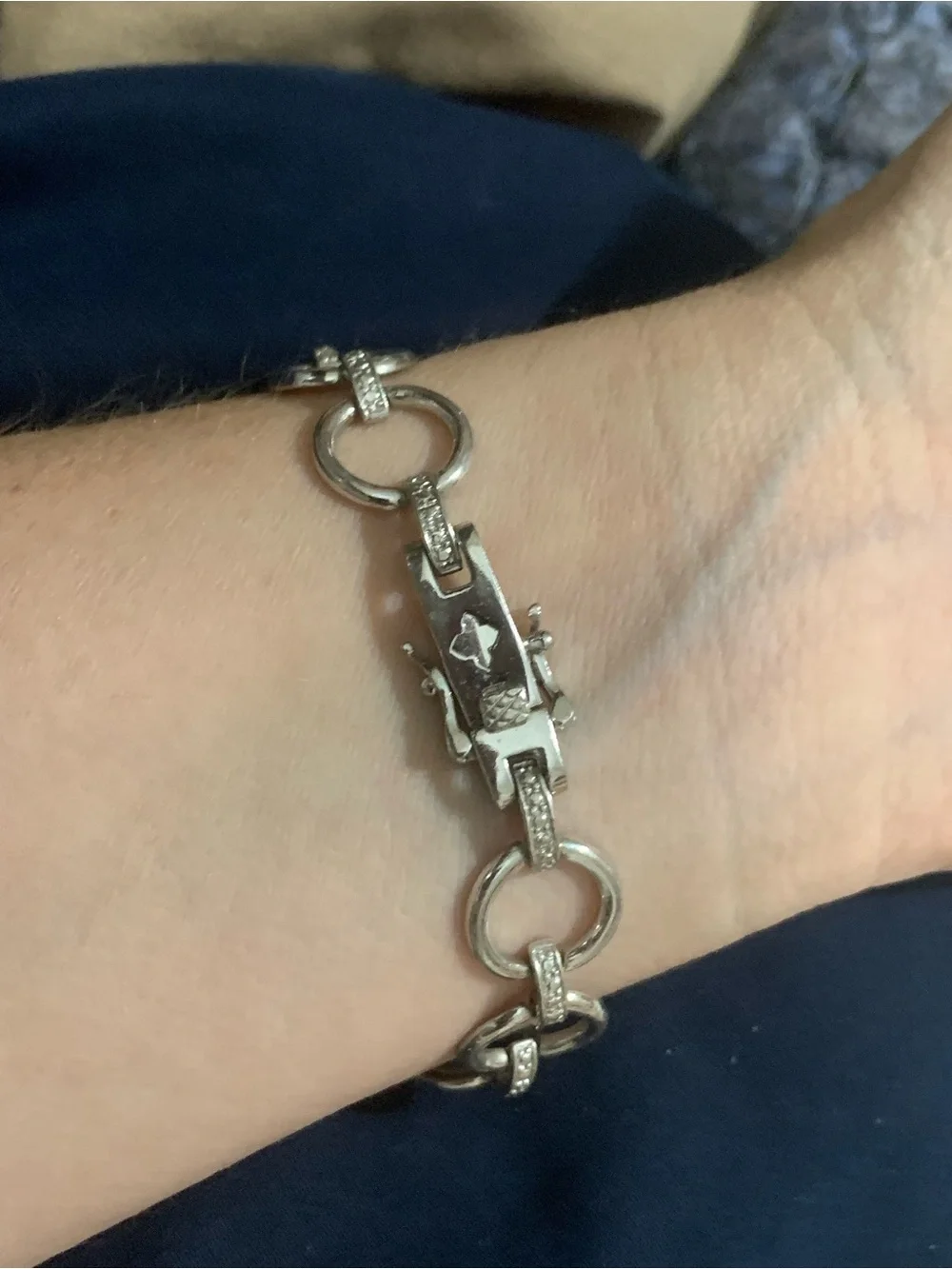 Silver Pavé Link Circle Bracelet